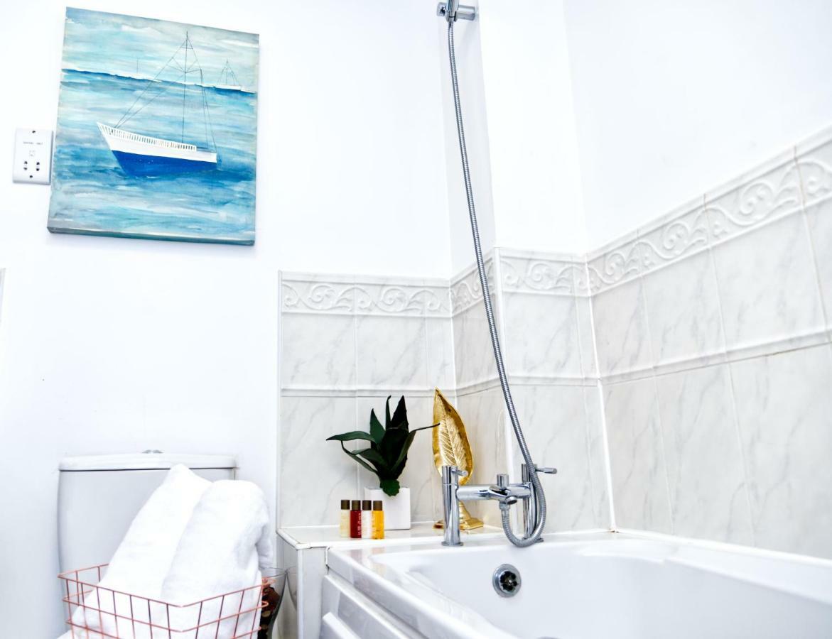The Pent House - Lushio Apartments Northampton Luaran gambar